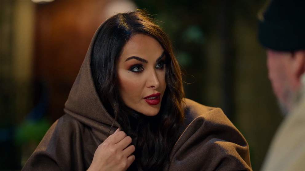 قمر خلف تخطف الأنظار في "مولانا" بأداء متزن وعميق