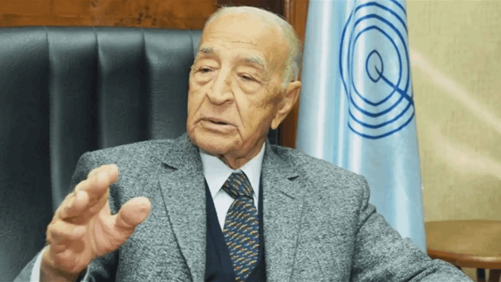 رحيل شيخ الإذاعيين… فهمي عمر في ذمة الله