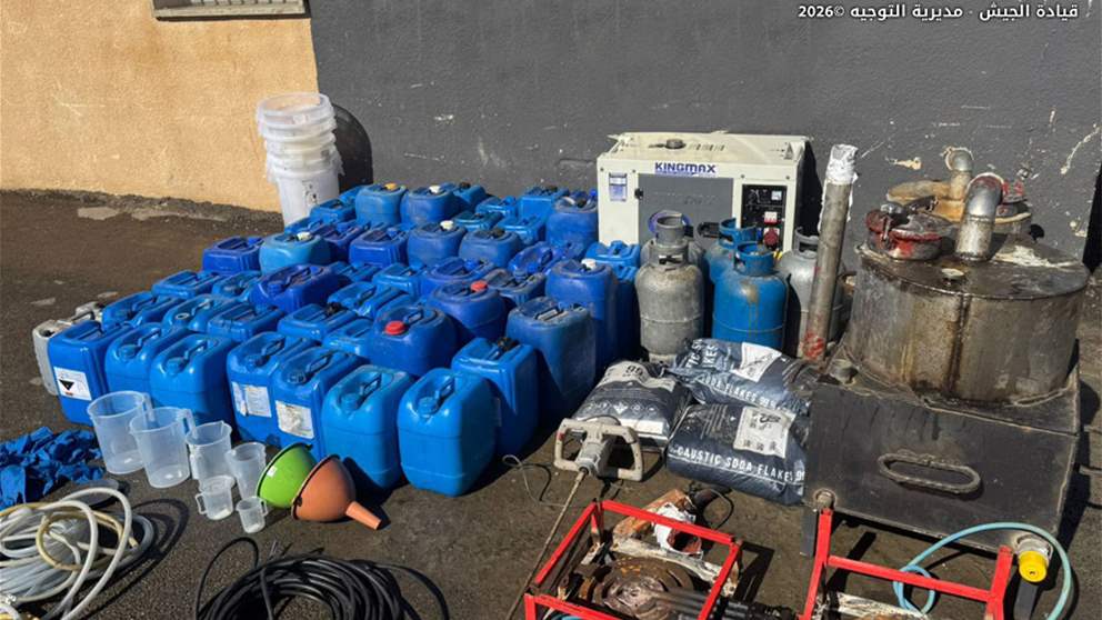 "معمل متنقل بداخل فان لتصنيع الكبتاغون".. بقبضة الجيش! 