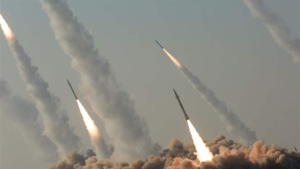 "أول موجة من الهجمات الصاروخية نحو اسرائيل".. الحرس الثوري يرد! 