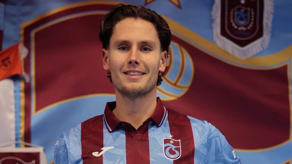 فيديو - رفض الاستبدال والخروج من الملعب