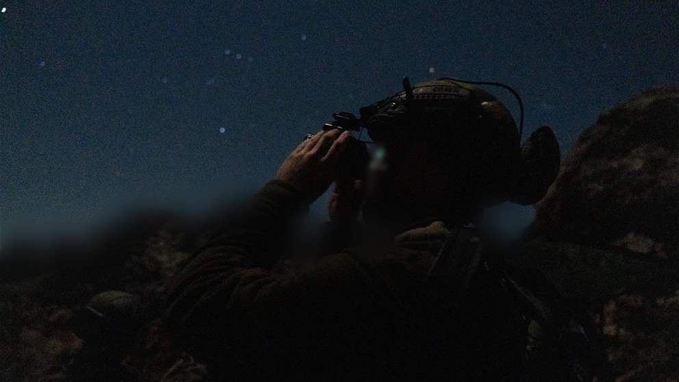 "غرف عمليات على حدود لبنان وسوريا".. أدرعي يزعم وينشر! (صور) 