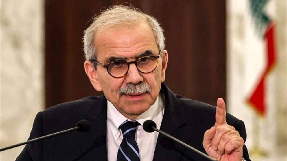 لبنان يحظر النشاط العسكري والامني لحزب الله (فيديو)