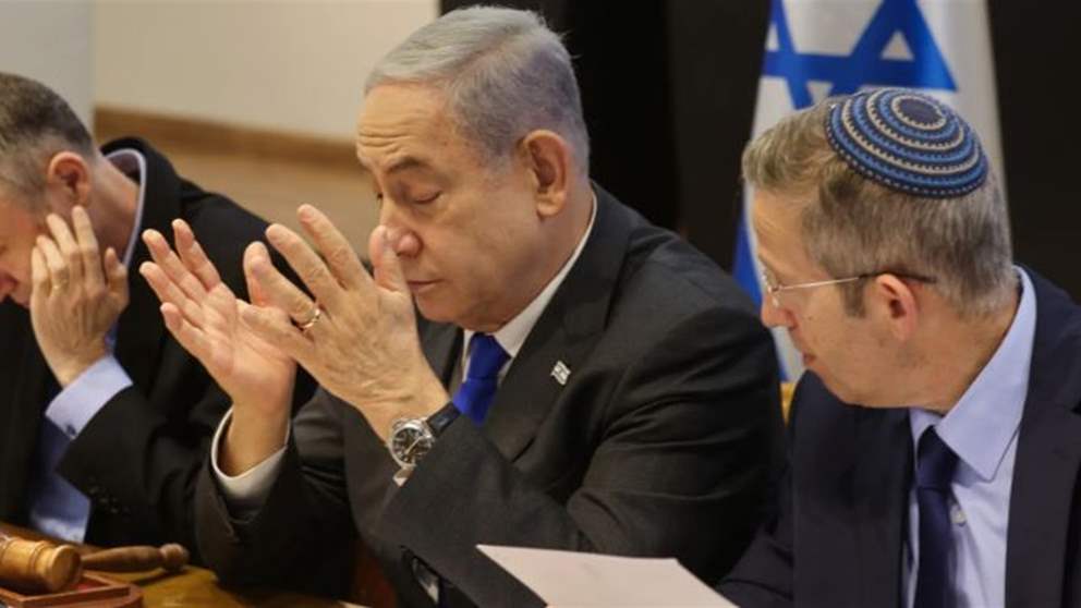 "أصدقائي، حزب الله فتح النار".. ماذا جرى خلال اجتماع وزراء اسرائيل؟