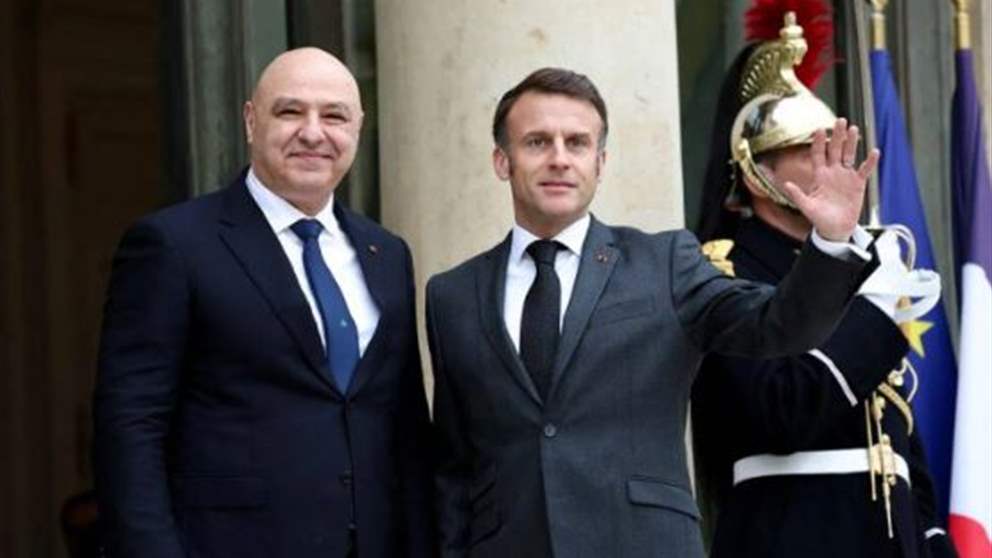 عون طلب من ماكرون التدخل لعدم إستهداف الضاحية (صورة)