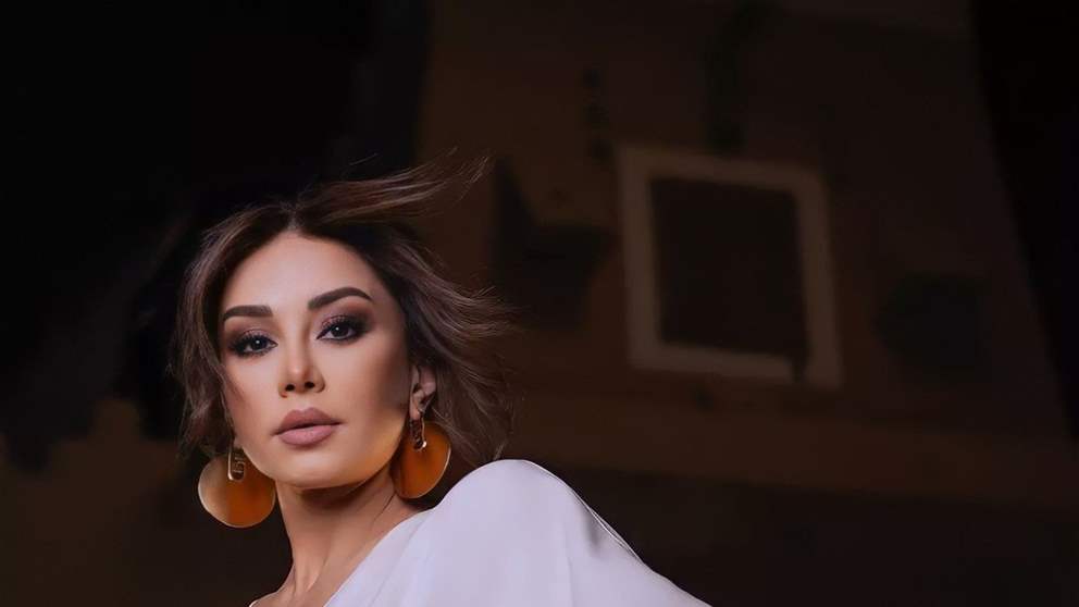 كاريس بشار بتصريحات مفاجئة لأول مرة وتؤكد:امل عرفة نجمة سوريا الاولى