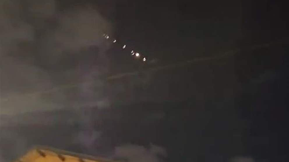 بالفيديو..  سماء تل ابيب بعد اطلاق دفعة جديدة من الصواريخ الايرانية