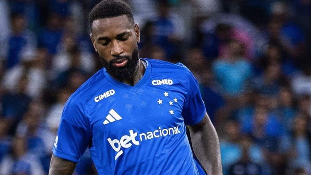  فيديو - الجماهير تعتدي على والد ووكيل اللاعب