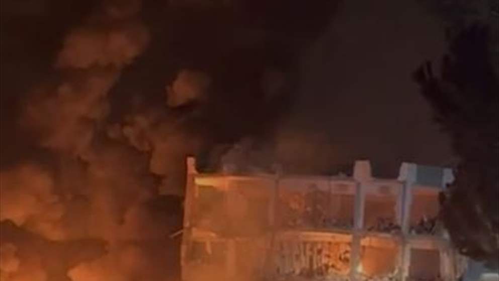 بالفيديو.. استهداف مركز الهيئة الصحية في بلدة برج قلاوي