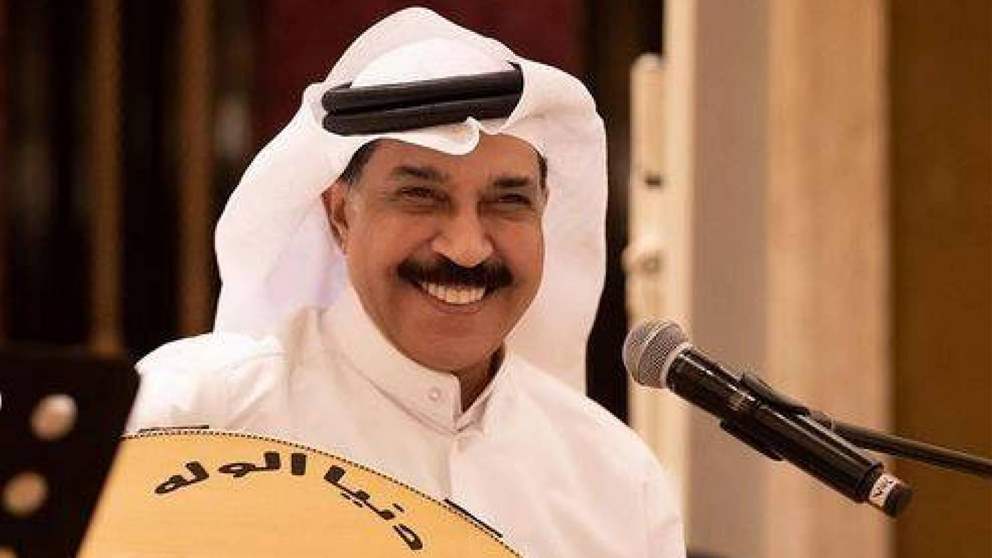 ابنة عبدالله الرويشد تخطف الأنظار بملامحها السمراء في عقد قران شقيقتها