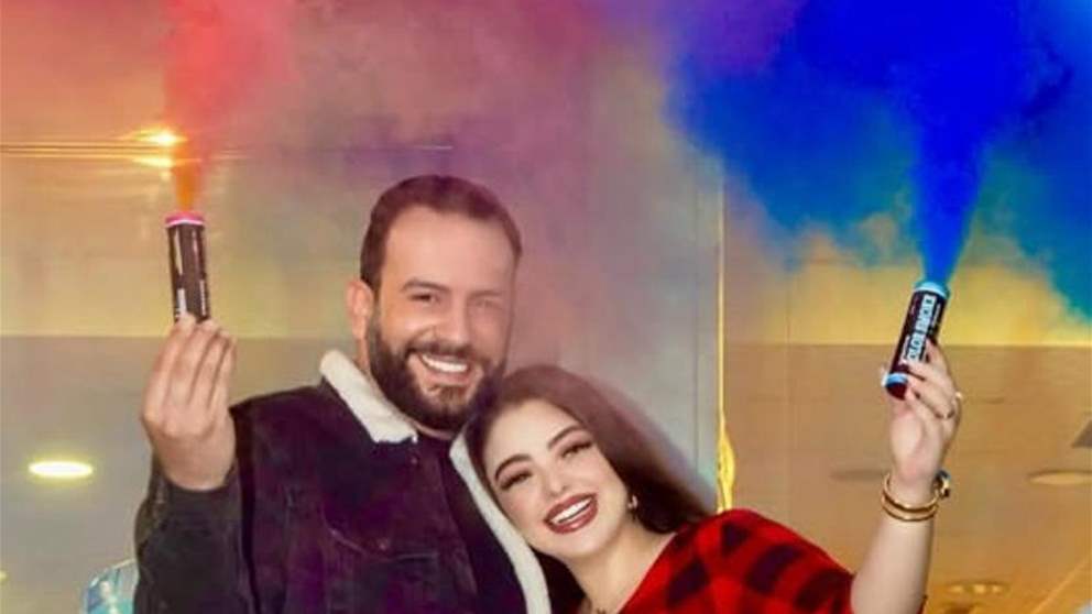 الممثلان السوريان ميرنا عبد الحي وكرم الشعراني يعلنان انتظار مولودتهما الأولى