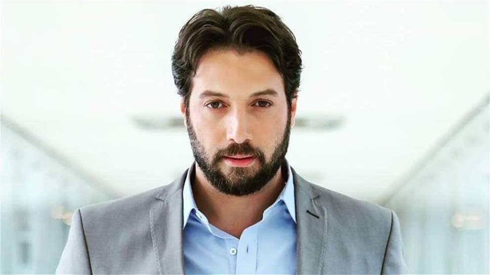 صورة تجمع محمد الأحمد وعلا سعيد تشعل الجدل… هل هي العروس المنتظرة؟