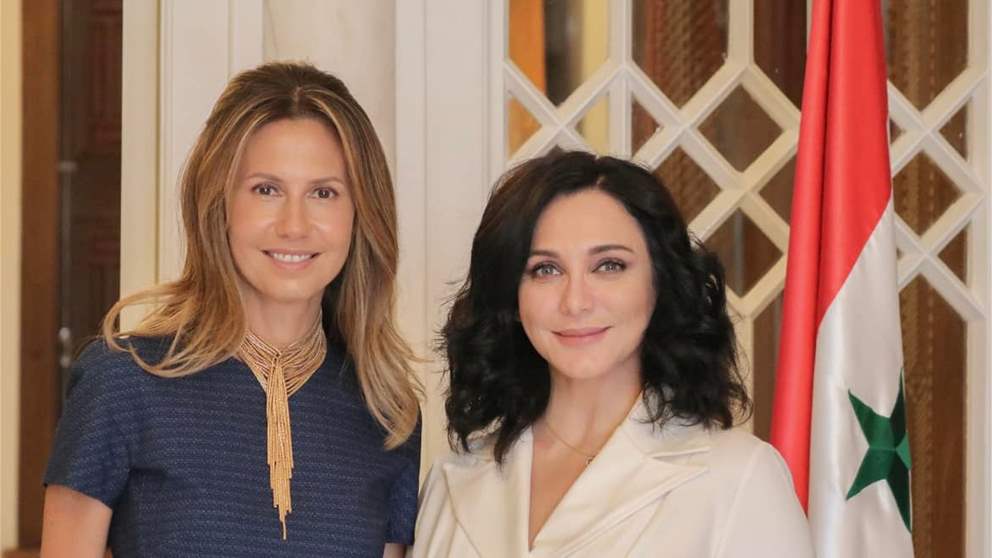 سلاف فواخرجي تنفي تجسيد شخصية "أسماء الأسد" وترد على الشائعات