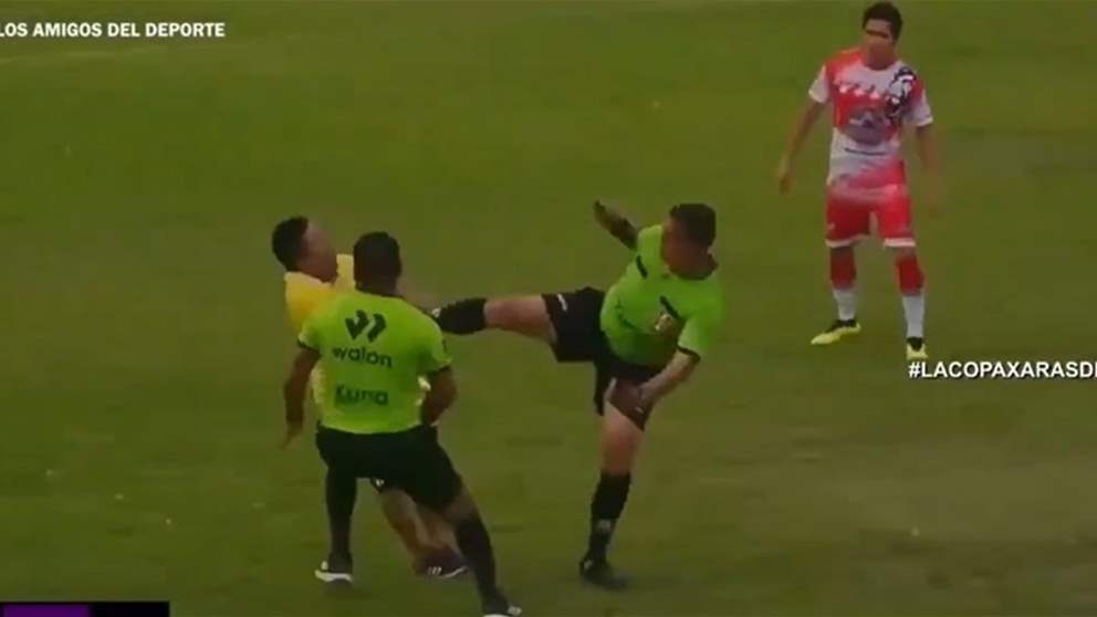 فيديو - ركلة أشعلت التوتر .. حكم أم بطل كونغ فو؟