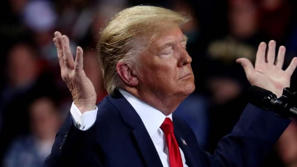 ترامب يواجه خطر انهيار مصداقيته بسبب الحرب الإيرانية… فهل يُقيل وزير حربه؟