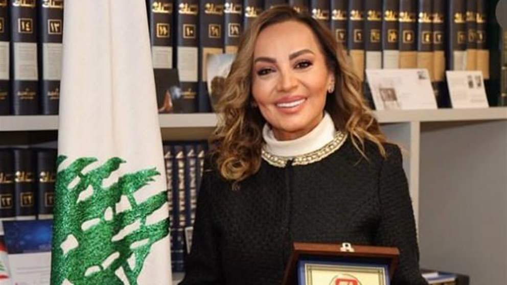 إعلامية لبنانية تُفجع بوفاة شقيقتها جراء العدوان وسلاف فواخرجي اول المعزّين