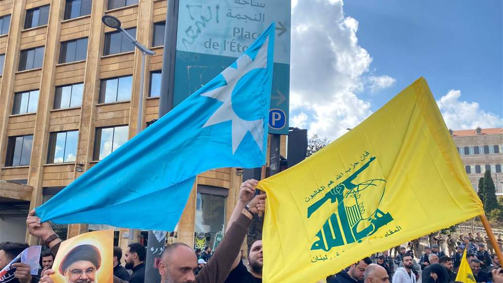 العلم الأزرق الى جانب الأصفر.. والمستقبل يستنكر