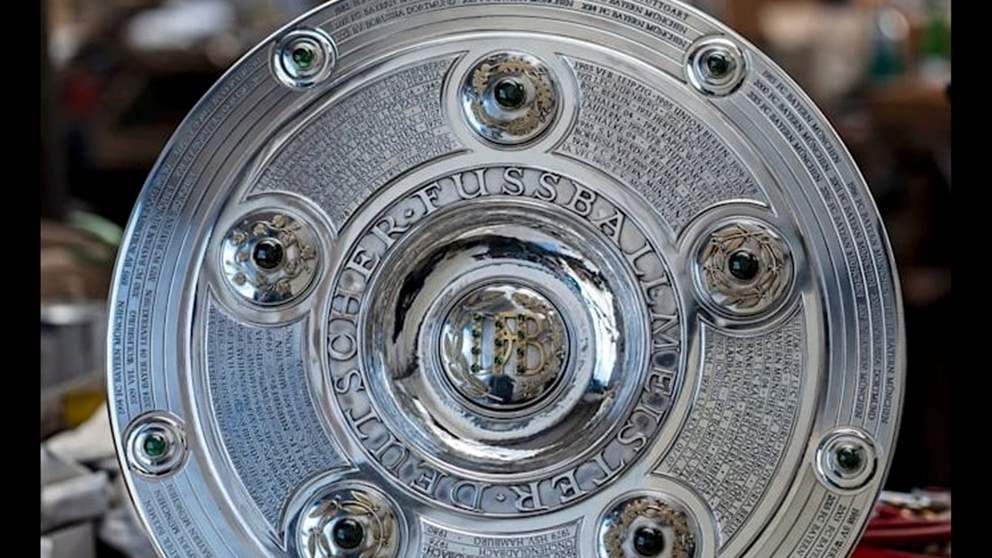 درع "البوندسليغا" بحلة جديدة: توسعة تاريخية تنتظر بايرن في جولة الحسم