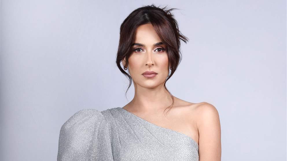 بعد وعكة صحية مفاجئة… إلسا زغيب تطمئن جمهورها من داخل المستشفى