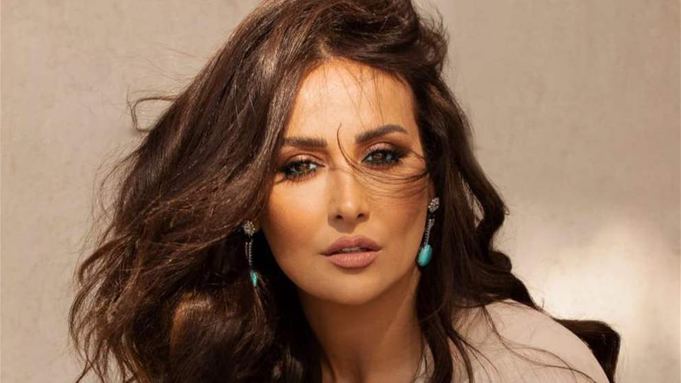 لحظة عفوية لـ كندا حنا مع ابنتها تتصدر مواقع التواصل "صار عنا جلاية جديدة"