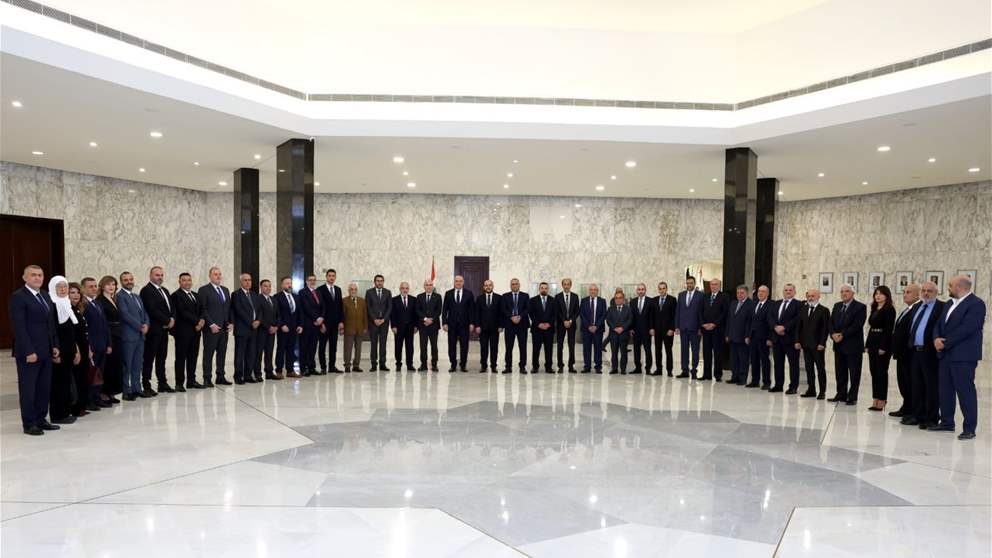 "المفاوضات لا تعني الاستسلام".. مواقف جديدة للرئيس عون