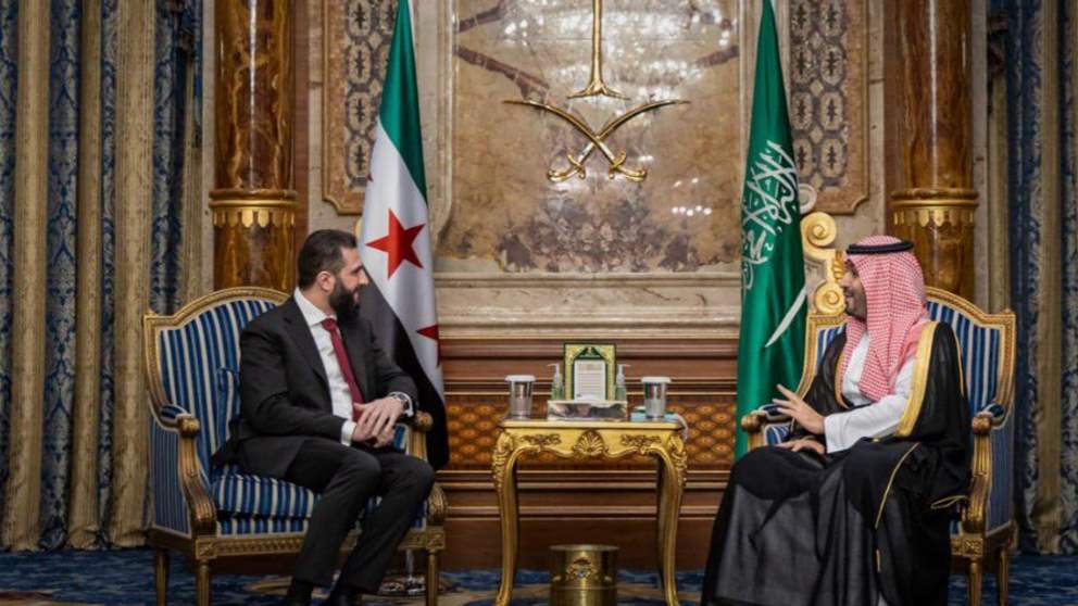 بالصورة- ولي العهد السعودي يستقبل الرئيس السوري
