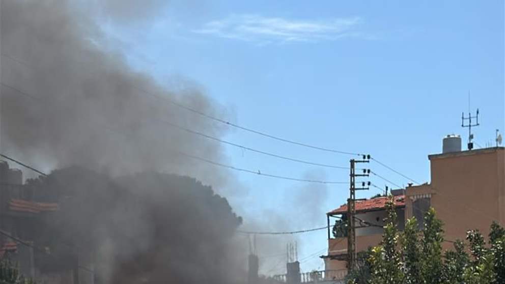 بالصورة - استهداف سيارة في يحمر الشقيف 