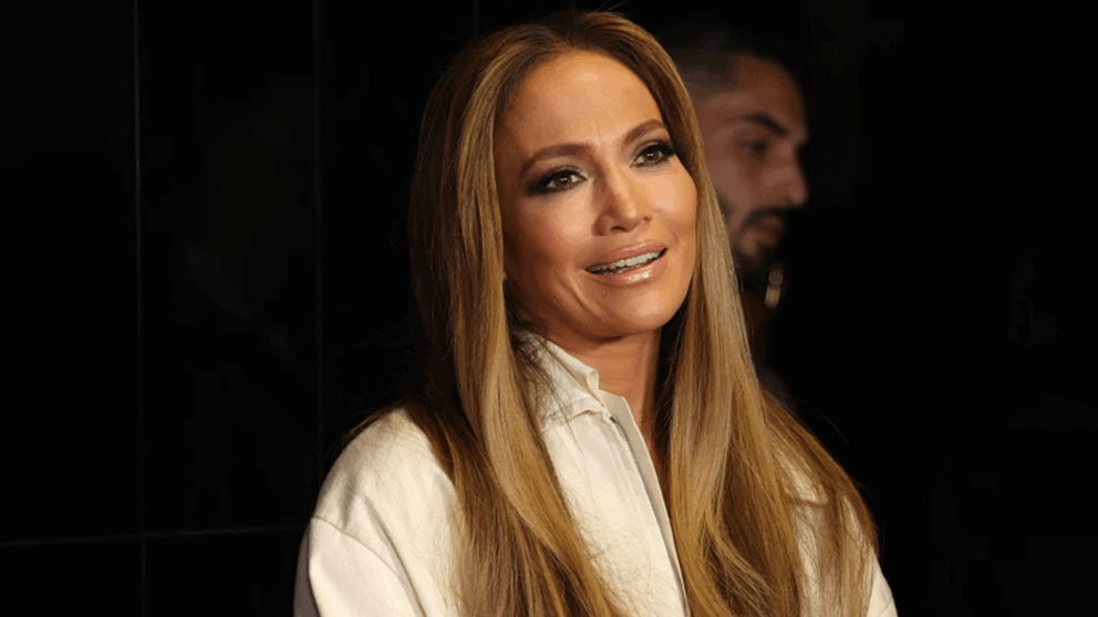 حقيقة حصول جينيفير لوبيز على الجنسية البحرينية