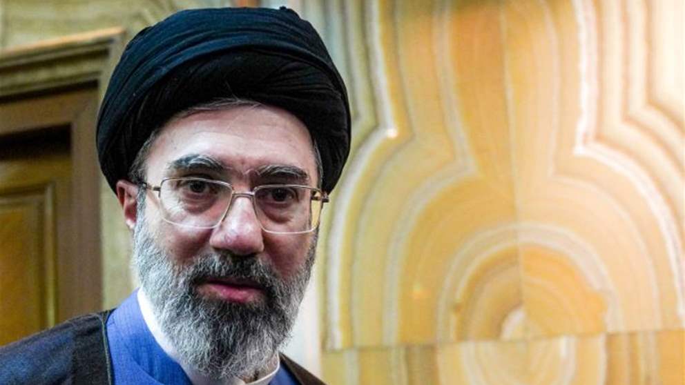"حروق وشظية صغيرة".. هل يشارك خامنئي في صنع القرار؟ 