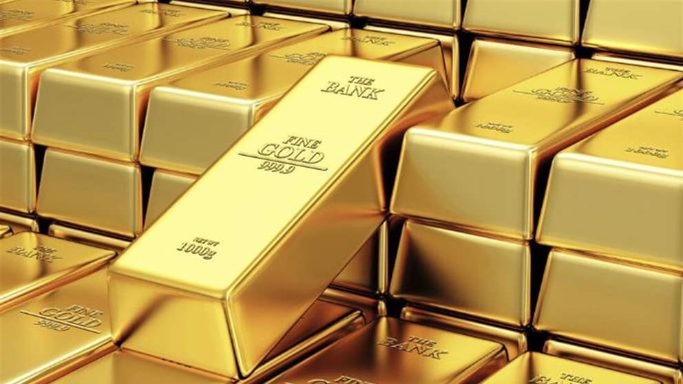 الذهب ينخفض.. كم بلغ سعر الأونصة؟
