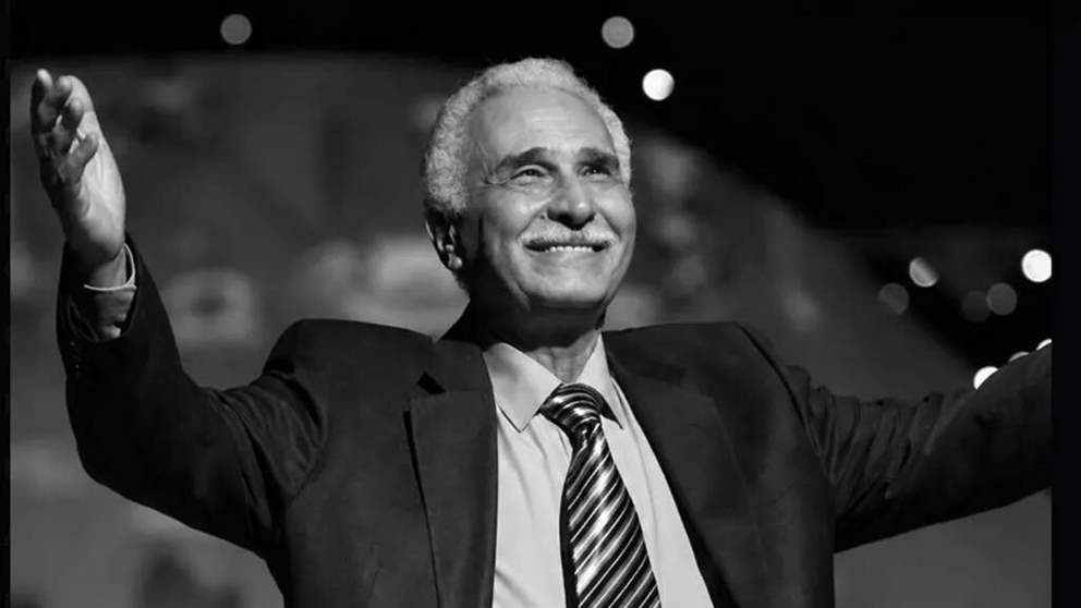 اسم زوجته الراحلة كان آخر ما ردّده.. تفاصيل مؤثرة عن رحيل عبدالرحمن أبو زهرة