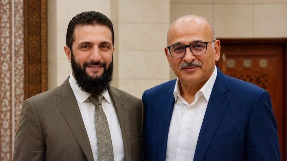 الرئيس السوري أحمد الشرع يستقبل الفنان جمال سليمان في قصر الشعب