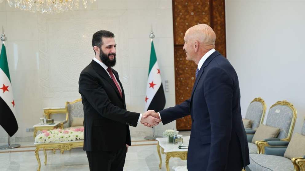 بالصورة.. الشرع يلتقي المبعوث الأميركي 