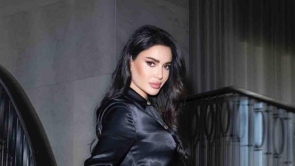 سيرين عبد النور بأول رد بعد الفيديو المسيء بحقها مع ابنها :"معقد مريض مقرف"