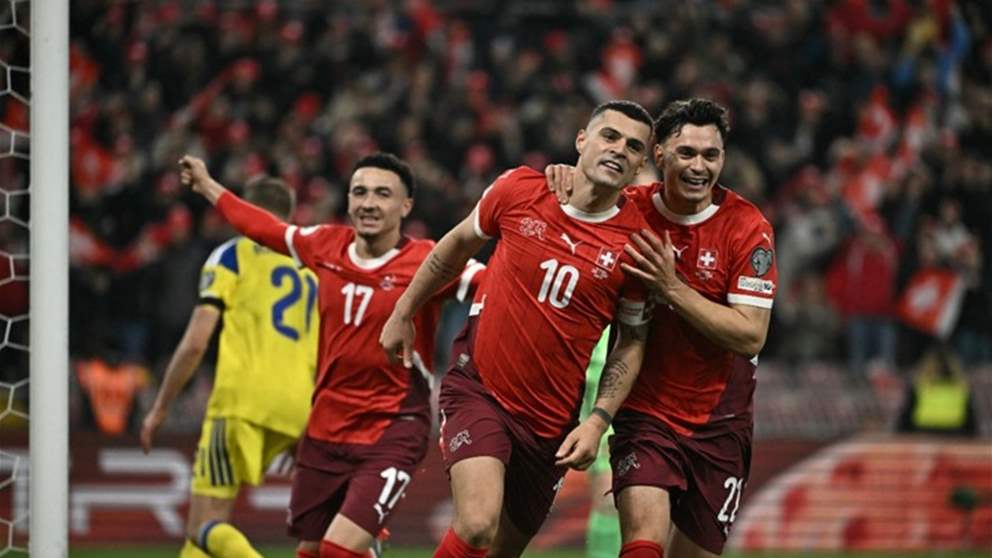 الأفاعي تهاجم منتخب سويسرا داخل المعسكر