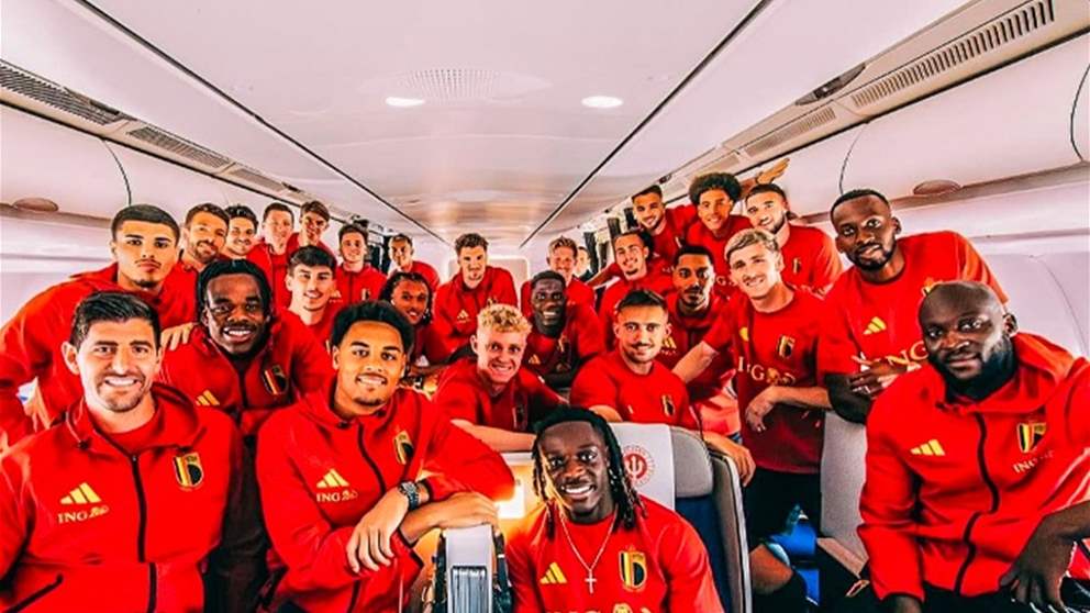 فيديو - المنتخب البلجيكي يصل إلى أميركا عبر بوابة الهجرة