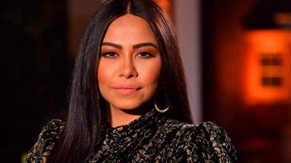 قلق حول صحة شيرين عبدالوهاب بعد عدم ظهورها الى جانب ابنتها في حفل تخرجها
