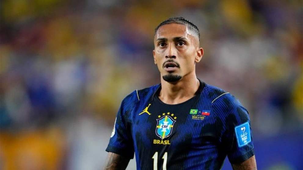 فصل جديد من الشائعات يطارد رافينيا 