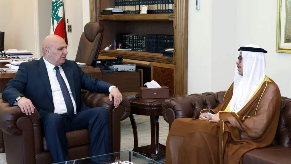 الرئيس عون عرض مع سفير دولة الإمارات في لبنان فهد سالم سعيد الكعبي الأوضاع العامة في لبنان والمنطقة والعلاقات اللبنانية – الإماراتية 