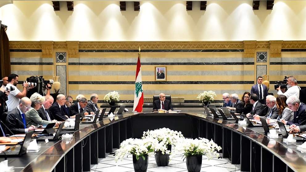 وزير الاعلام بول مرقص يتلو مقررات جلسة مجلس الوزراء