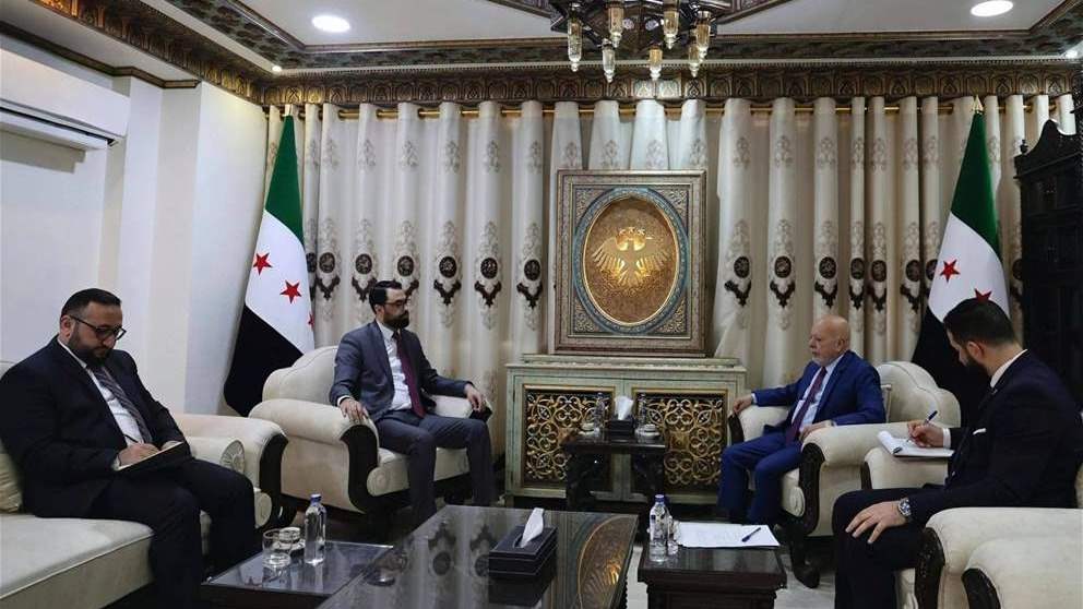تحضيراً لزيارة الوفد اللبناني.. وزير الاقتصاد والصناعة السوري يستقبل الهزاع