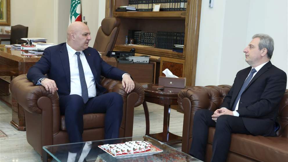  الرئيس عون عرض مع النائب وائل بو فاعور الأوضاع العامة في البلاد في ضوء التطورات الأخيرة والمواقف من الأحداث الراهنة