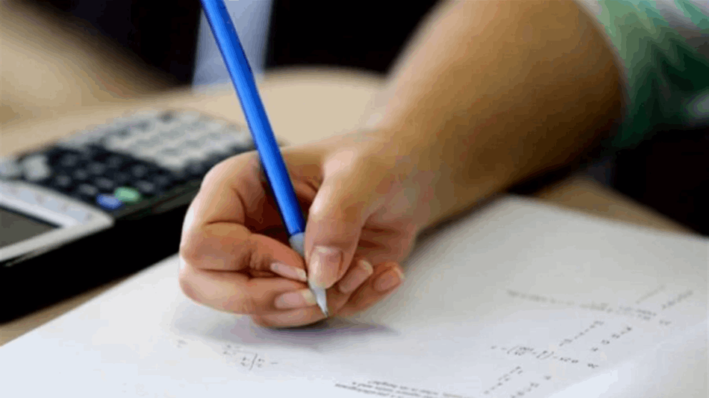 بشأن الامتحانات الرسمية.. هذا ما أقرّه مجلس النواب! 