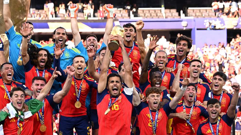 تفاعل النجوم مع نهائي كأس العالم .. ديمة قندلفت ترقص و امل بوشوشة برسالة لاذعة