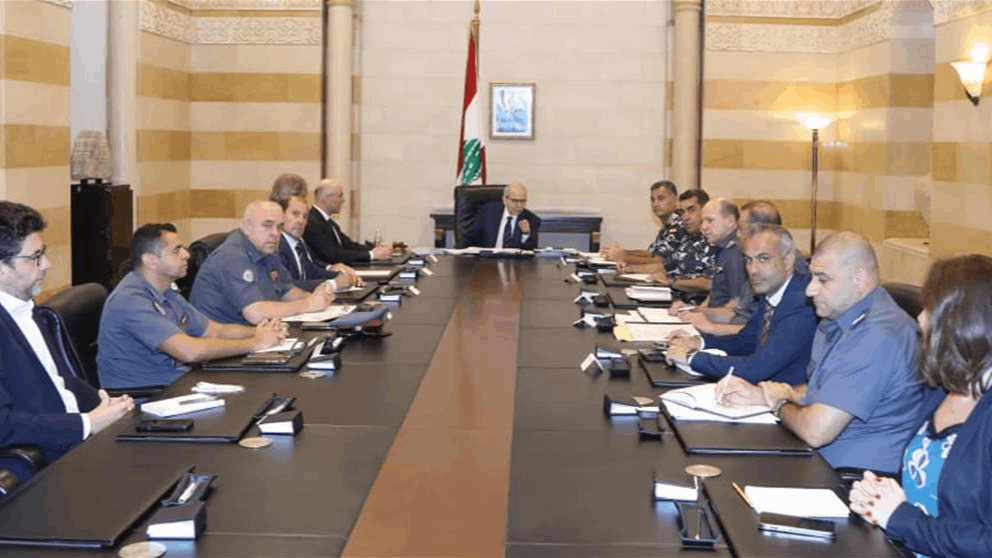 سلام يبحث حلول الازدحام في العاصمة