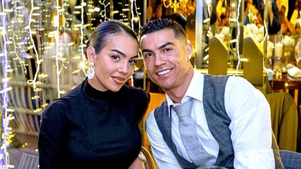 صفقة مالية بين رونالدو وجورجينا.. لماذا اختارا 11 أغسطس موعداً لزفافهما؟