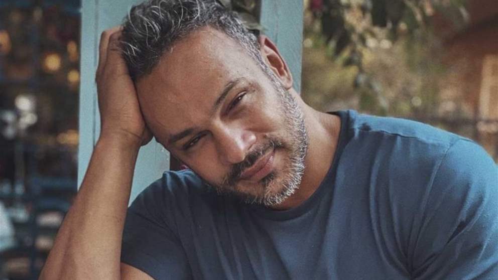 محمد عطية يفجع بوفاة والدته وما قاله مؤثر