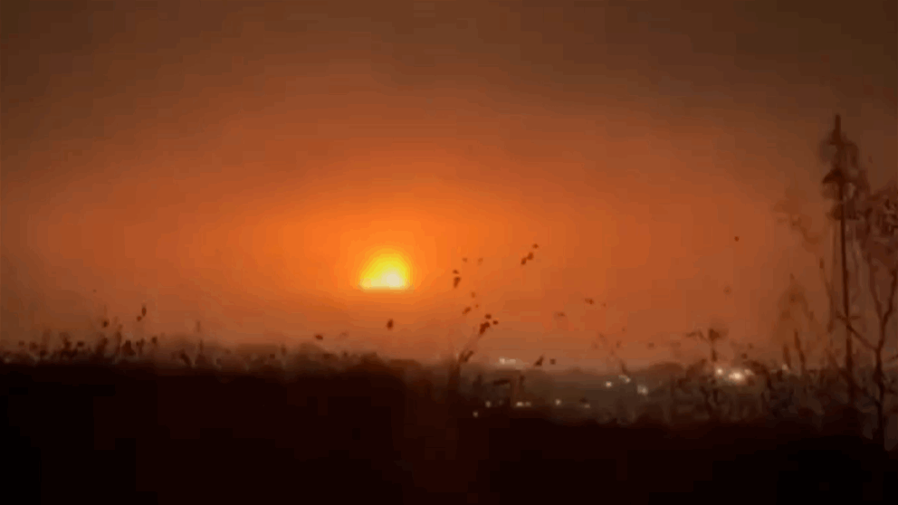 تفجيرات وغارات عنيفة.. ماذا حصل في الجنوب فجراً؟ 