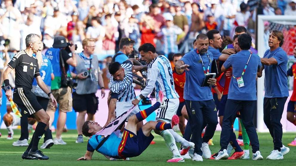 "فيفا" يخفّف أثر عقوبات الأرجنتين