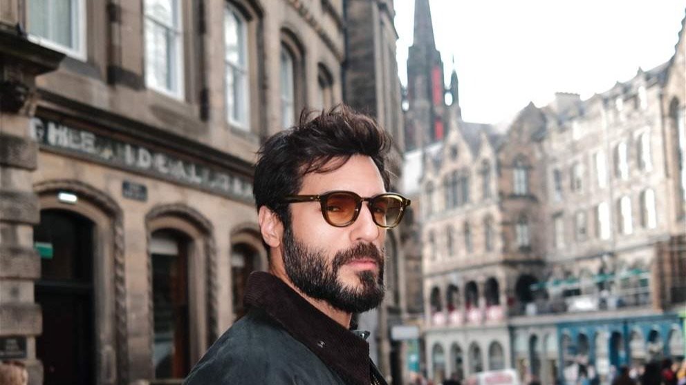 Romantic Scenes Spark Alleged Marital Crisis Between Serkan Çayoğlu and Özge G&uuml;rel